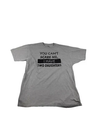 Camiseta You Can't Scare Me, I Have Two Daughter Ann Arbor Gris Divertida Cuello en V Foto 1 de 3