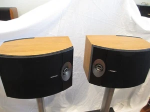 Par de altavoces directos/reflectantes Bose 301V - grano de madera de cerezo - - Imagen 1 de 15