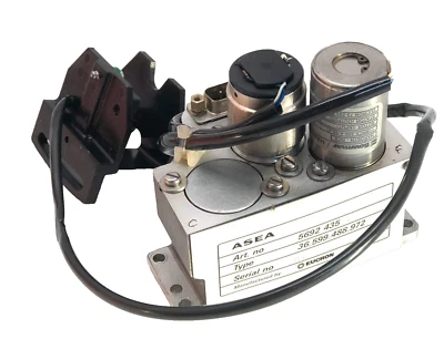 ABB Robotics Drehgeber Encoder 5692 435 C - Image 1 of 4