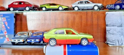 POLISTIL 1/25 ALFA ROMEO 33 #S317 SERIE S - GREEN/ORANGE - Immagine 1 di 4