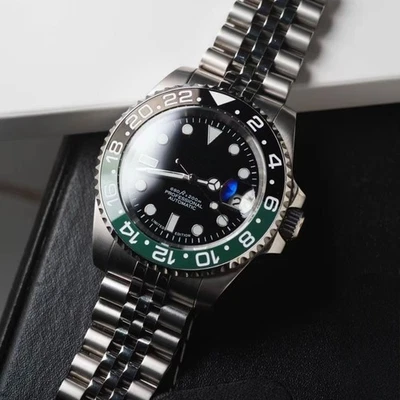 Sprite Mod personalizado 40 mm plateado pulido estilo GMT | NH35 Auto Zafiro Lujo Foto 1 de 4