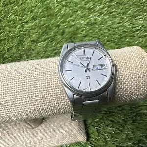 Vintage Seiko SQ 8223-7189 Herren Silber Armbanduhr Teile/Reparatur - Bild 1 von 9