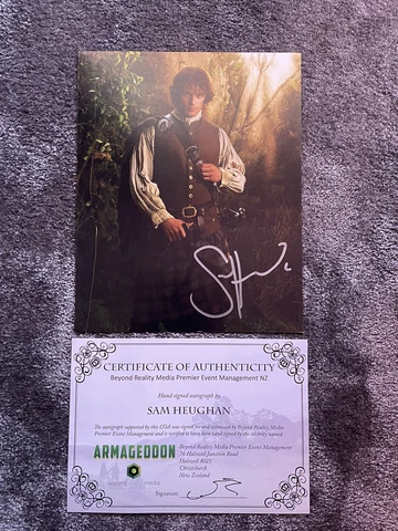Sam Heughan Hand Signed Photograph With Authentication Outlander Cover