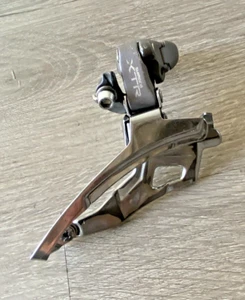 SHIMANO XTR FRONT DERAILLEUR M953 TRIPLE TOP PULL CLAMP-ON 34.9 MM - Picture 1 of 4