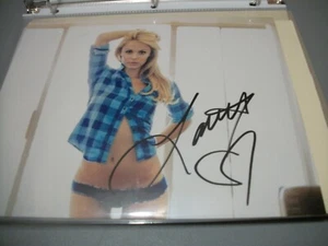 AUTOGRAFIADO--IMAGEN 8X10--LAURA VANDERVOORT--ACTRIZ-PELÍCULAS Y SERIES DE TV - Imagen 1 de 2