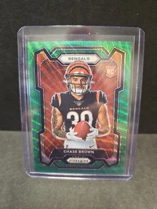 2023 Prizm Chase Brown Green Prizm Variation Rookie RC-700 - Picture 1 of 2