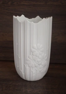 Kaiser Porzellan weiß Vase Tischvase Blumenvase oval Nr. 13333 - Bild 1 von 5
