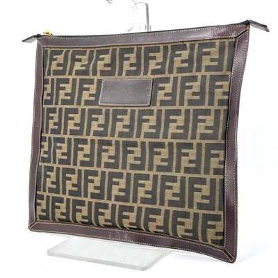 Auténtico bolso clutch Fendi cuero zucca nailon 409T0364 Foto 1 de 4