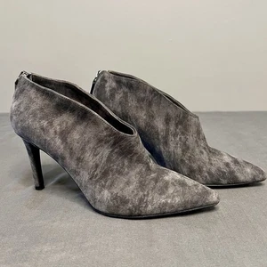 Claudia Ciuti Women’s Suede Gray Ankle Booties W/ Zipper Size 6.5” - Picture 1 of 11
