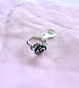 Anillo de acero inoxidable para hombre gótico motociclista calavera cruz regalo unisex rosa genial 2764 - Imagen 1 de 3