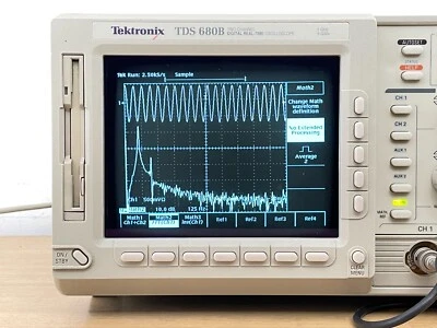Osciloscopio Tektronix TDS680B 1GHz 5GS/s en perfecto estado de funcionamiento. Foto 1 de 4