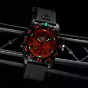 Nuevo Reloj Luminox Serie G Sea Lion 37mm Hecho en Suiza Cuarzo Esfera Naranja Carbonox - Imagen 1 de 5
