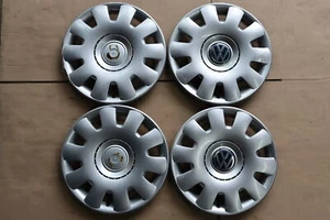 original 4 Stück VW Bora Golf 4 1J Radkappe Radzierkappe 15 Zoll 1J0601147P 4 - Bild 1 von 8