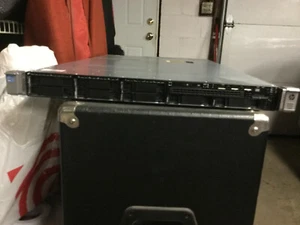 HP Proliant DL360p GEN 8 One 8 Core 2.1GHz E5-2450v2 16GB w/4post rails - Picture 1 of 5