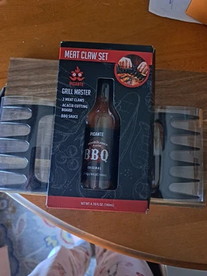 Grill Master Picante Meat Claw Set With Sauce And Wooden Cutting Board - Image 1 of 4