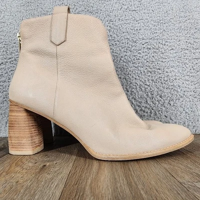 Stuart Weitzman Beige Leather Pointed Toe Ankle Boots Block Heel Zip Size 9.5 M - Image 1 of 4