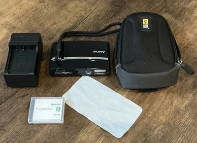 SONY Cyber Shot DSC-T30 Black 7.2MP Compact Digital Camera with Case/Battery - Image 1 of 4