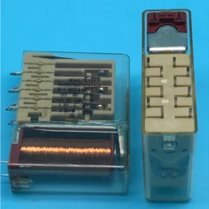 Relé de alimentación de seguridad 1 pieza HENGSTLER H-462-1405 24VDC 10A 380VAC 14 pines - Imagen 1 de 1