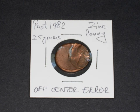Post 1982 OFF CENTER Strike Error Lincoln Memorial Penny 2.5 grams Zinc Cent Cover
