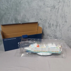 12” Royal Caribbean OASIS OF THE SEAS Cruise Ship Model - Official Licensed - Picture 1 of 11