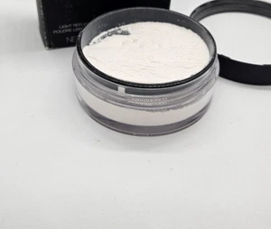 NARS Light Reflecting Loose Setting Powder 0.35oz Translucent Crystal (READ) - Picture 1 of 4
