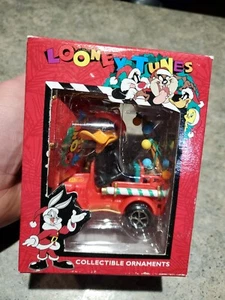 New Vintage Looney Tunes Daffy Duck Firetruck Collectible Ornament 1997 Matrix - Picture 1 of 7