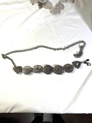 "Cinturón de eslabones de cadena geométrico de metal Chico's Southwest Design 49"" ajustable" Foto 1 de 4