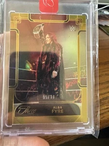 WWE Panini Three Count Gold Alba Fyre /10 Encased From Panini - Bild 1 von 10