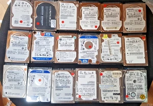 LOT TRAVAUX 18 DISQUE DUR DISQUE DUR 2,5" DIVERS - DÉFECTUEUX POUR PIECES DÉTACHÉES - Photo 1/5