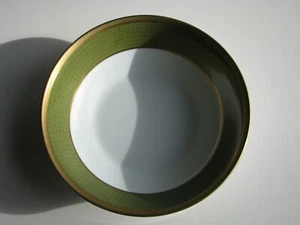 Mikasa Kingsley China Green Gold #5861 Narumi Japan 9" Vegetable Bowl Serving - Picture 1 of 4