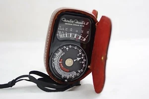 MISURATORE LUCE FOTOCAMERA VINTAGE WESTON MASTER II MODELLO 735 CON CUSTODIA E CINTURINO - Foto 1 di 4