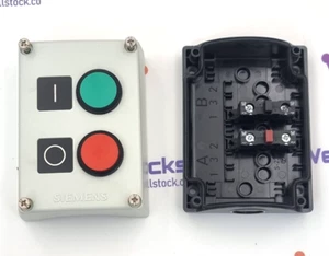 SIEMENS 3SB3802-0DA3 Command Pushbutton Enclosure - Picture 1 of 7