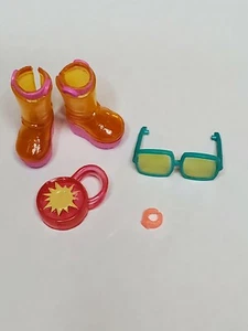 Capsule Chix Hologlow Holo Glow Doll Part Blue Glasses Shoes Boots Accessory Bag - Picture 1 of 1