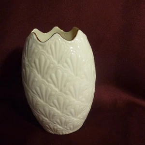 Vintage Lenox - Elfenbein Porzellan Jacquard Muschel Muster mit 24K Goldrand - Hergestellt in den USA - Bild 1 von 4