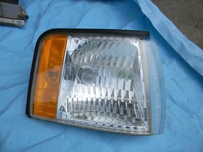 Cadillac Catera 1999 luz esquina derecha lámpara de estacionamiento OEM Foto 1 de 2