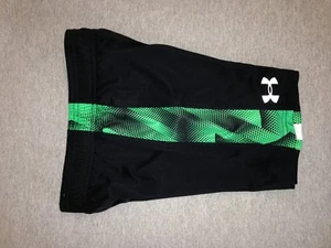 Under Armour Boy's Basketball Shorts Black Green White Size 5 NWT - Picture 1 of 2