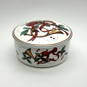 Plato de Navidad de porcelana Jubilación MIKASA Máxima FX074 con tapa Japón 4,5" x 2" - Imagen 1 de 5