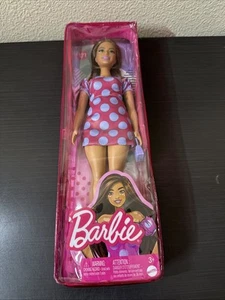 Barbie Fashionista #171 bambola 12” con capelli castani vestito rosa/viola nuova con scatola - Foto 1 di 3