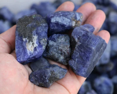 Lotes de 5000 quilates (1 kg) gema de tanzanita azul natural cristal muestra mineral áspera Foto 1 de 4