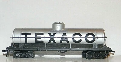  Tyco 40' Tank Car ~ Texaco ~ Fuel/Gas/Chemical  - no ladders - HO - Image 1 of 4