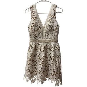 New Look Premium weiß Spitze Overlay V-Ausschnitt Reißverschluss vorne Minikleid Gr. 6 - Bild 1 von 5