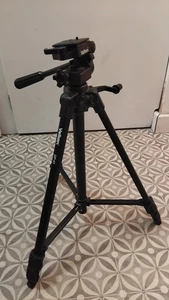 Velbon DF-41 Lightweight Photo/Video Tripod - Picture 1 of 4