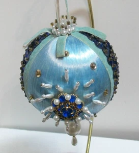 Blau Strass Weihnachtsschmuck Stecknadel Pailletten Vintage Retro MCM weiß Perlen - Bild 1 von 11