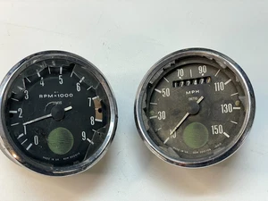 Norton COMMANDO 850 SMITHS Speedometer and Tachometer Green Dot Broken Glass - Picture 1 of 11