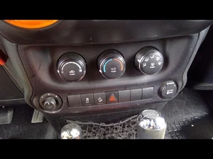 Heater Climate Temperature Control LHD VIN W 6th Digit Jk Body Fits 14-18 WRANGL - Picture 1 of 2