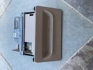 1992 -1993-1994-1995-1996 Ford F-150 F-250 F-350 OEM Ashtray Ash Tray - Foto 1 di 11