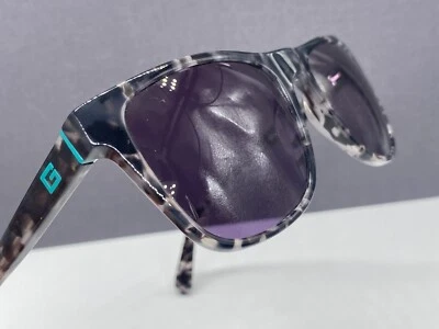 Guess 太阳镜男式女式灰色长方形哈瓦那长方形 GU 6887 — 第 1/4 张图片