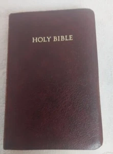 Vtg Holy Bible New King James Version KJV Compact Burgundy Bonded Leather 5225BG - Imagen 1 de 10