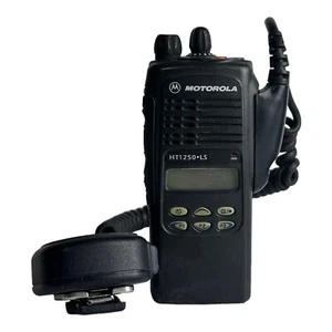 Motorola HT1250 LS AAH25RDH9DU5AN - Imagen 1 de 12