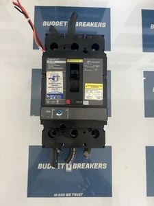 INTERRUPTOR DE CIRCUITO CUADRADO D 250 AMP CON AUXILIAR Y BAJO VOLTAJE 500 VDC JGL37250D82AAUO - Imagen 1 de 5
